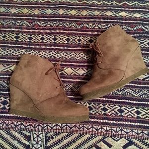 Taupe faux suede wedge booties, sz 6 *2 for $20*